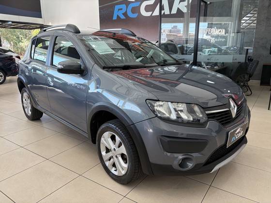 RENAULT SANDERO 1.6 STEPWAY 8V FLEX 4P MANUAL RENAULT SANDERO 1.6 STEPWAY 8V FLEX 4P MANUAL